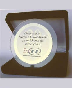 Medalhão - Acrilico e Aço com Estojo